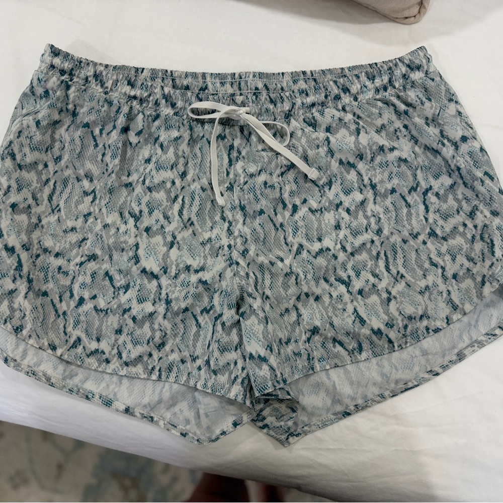 Old Navy Textured Gray and Blue Shorts